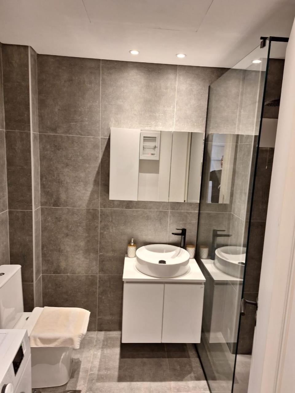 Stay Now, 600M From Acropolis Атина Екстериор снимка